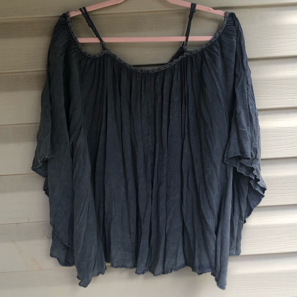 Off-the-shoulder Top